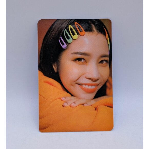 Mamamoo Solar Official 9th Mini Album White Wind Photocard - Picture 1 of 2